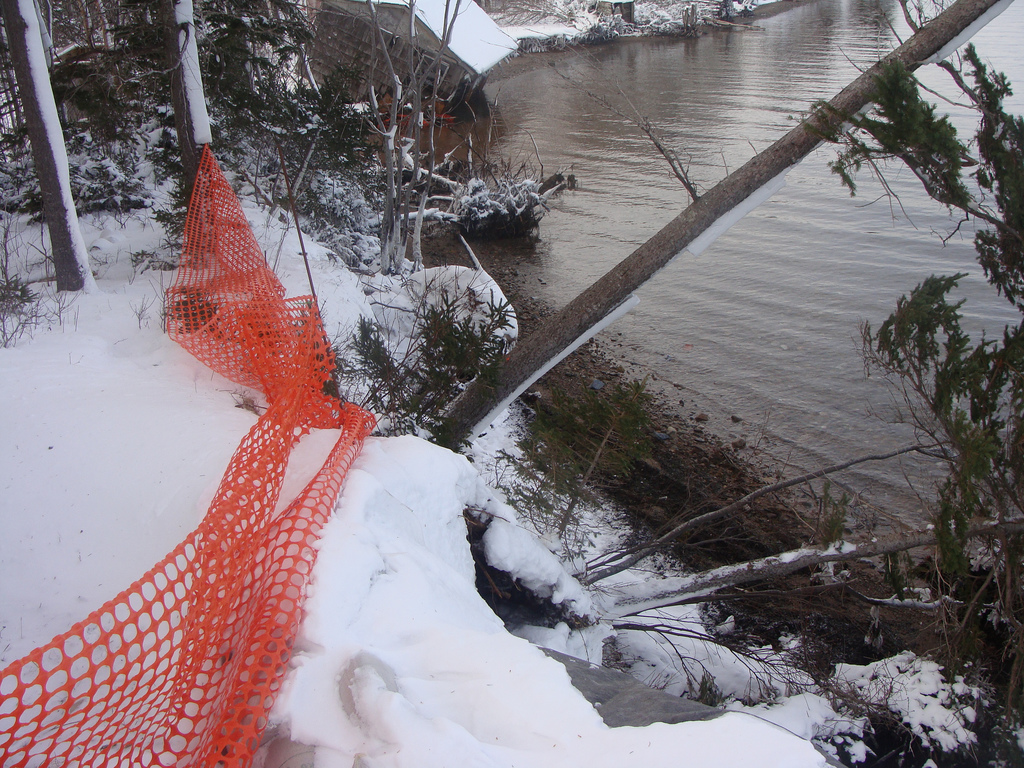 Erosion on the shores of Malagawatch